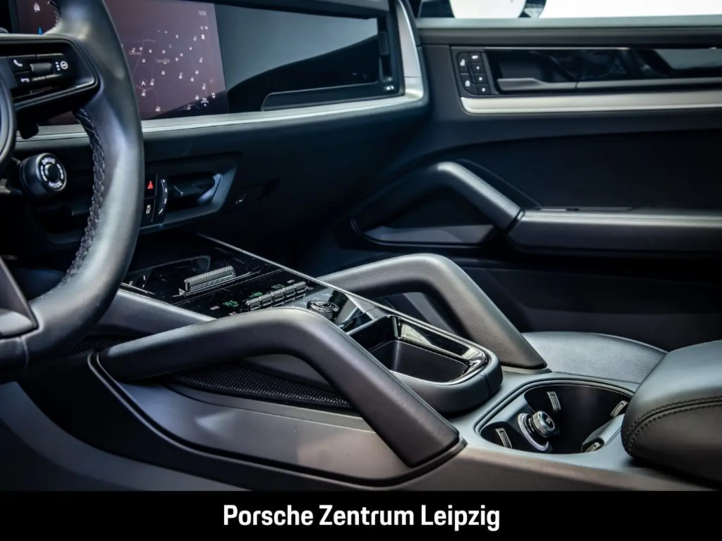 Cayenne E-Hybrid Coupe SportAbgas HD-Matrix 22Zo