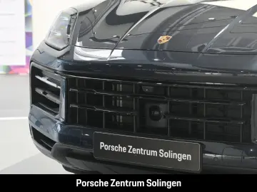 Cayenne E-Hybrid Coupe Bose Surround Abstand 21'