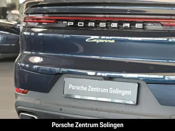 Cayenne E-Hybrid Coupe Bose Surround Abstand 21'
