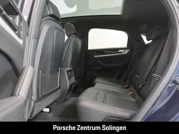 Cayenne E-Hybrid Coupe Bose Surround Abstand 21'