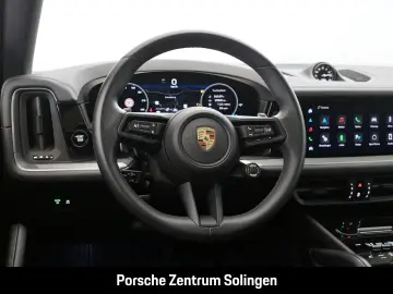 Cayenne E-Hybrid Coupe Bose Surround Abstand 21'