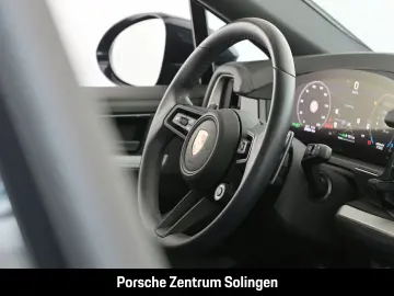 Cayenne E-Hybrid Coupe Bose Surround Abstand 21'