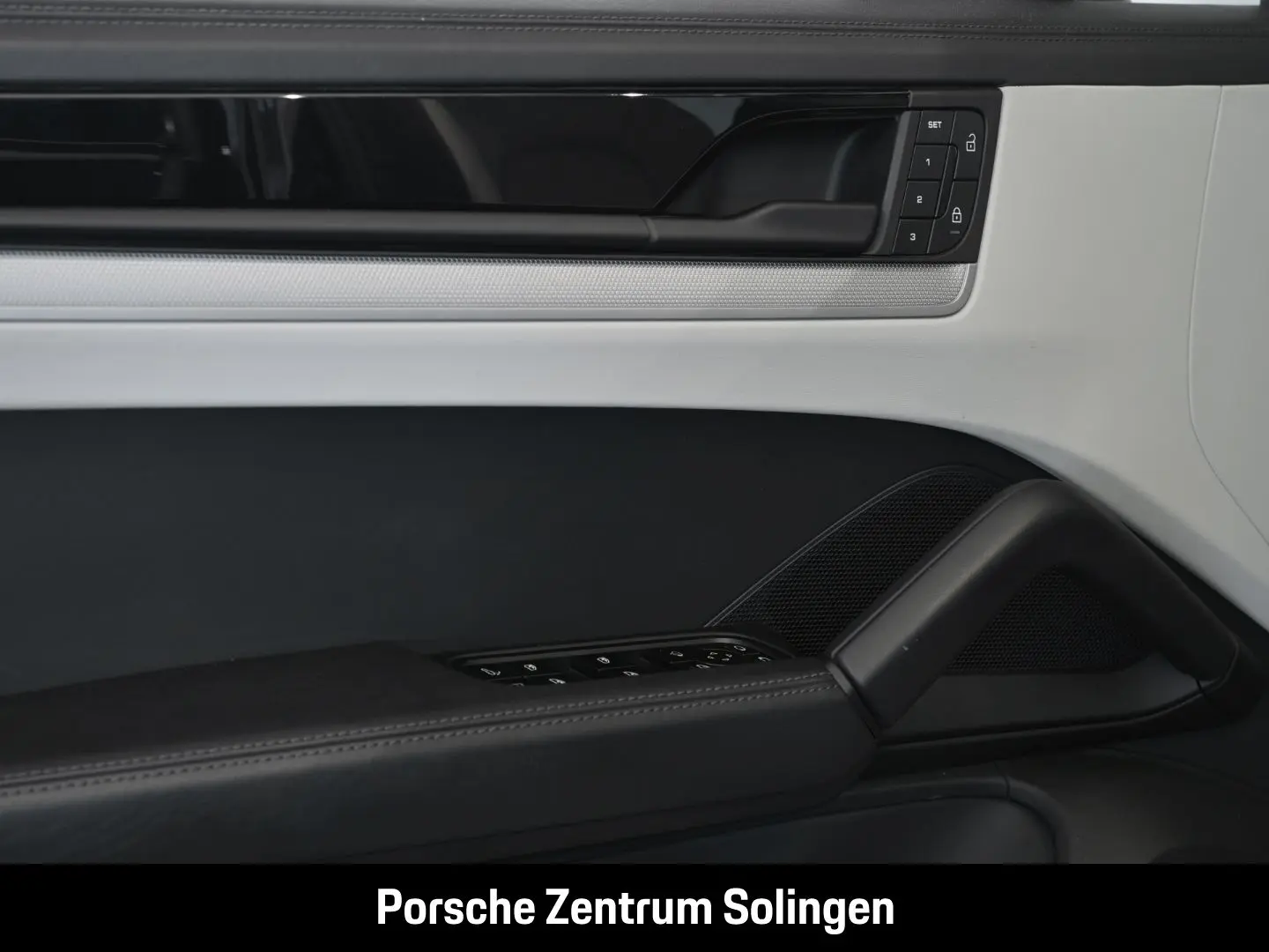 Cayenne E-Hybrid Coupe 21'' Burmester Matrix Inn