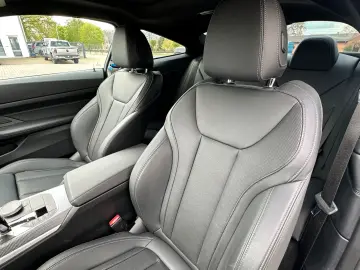 M440i xDrive Coupé Kemera 360° HeadUp KeylessGo