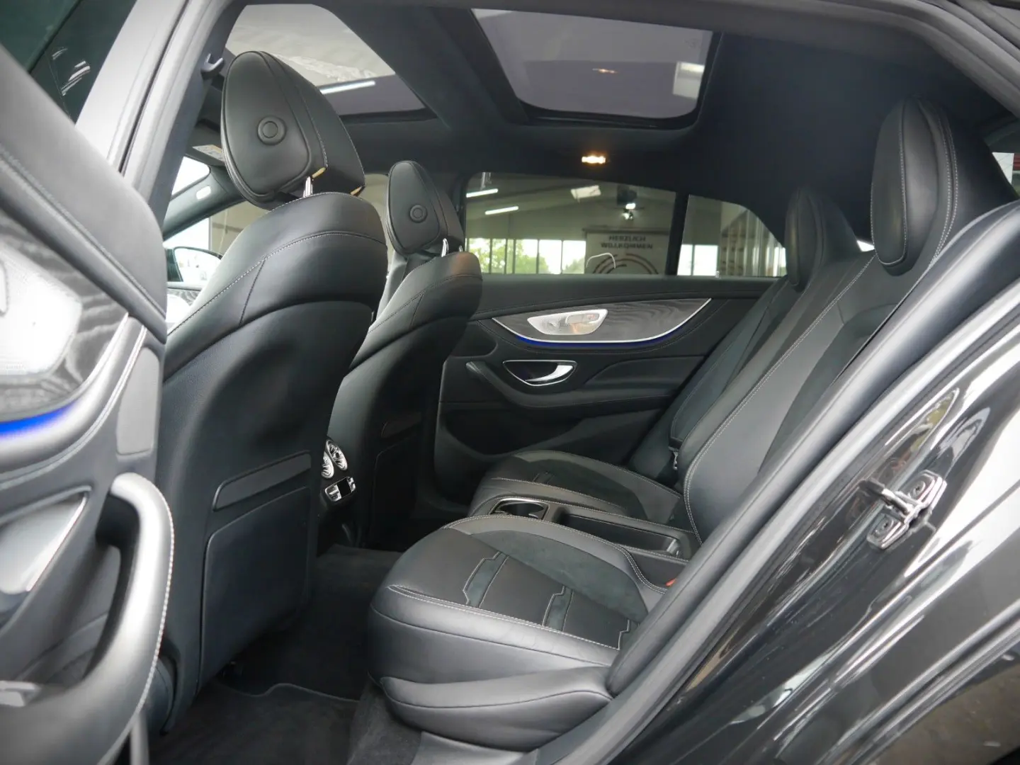 AMG GT 53 4Matic+ MULTIBEAM KAM BURME PANO DIST+