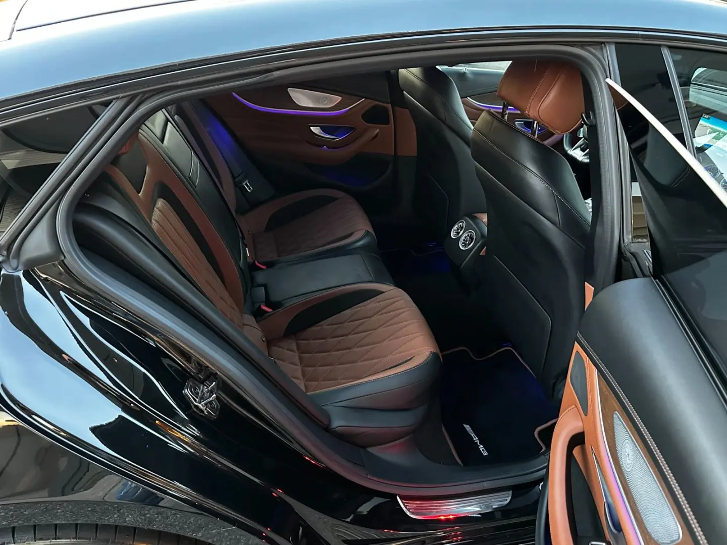 AMG GT 4-trg. 53 4Matic+ *V8-Styling-Paket*