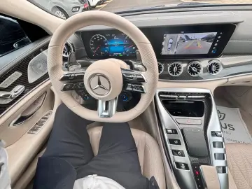 AMG GT4. 53 4Matic+ PANO/BURM/STZH-BL/
