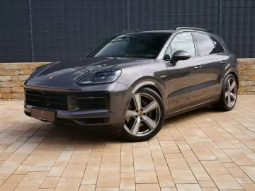 Cayenne E-Hybrid  22z. MASSAGE AHK SOFT-CLOSE