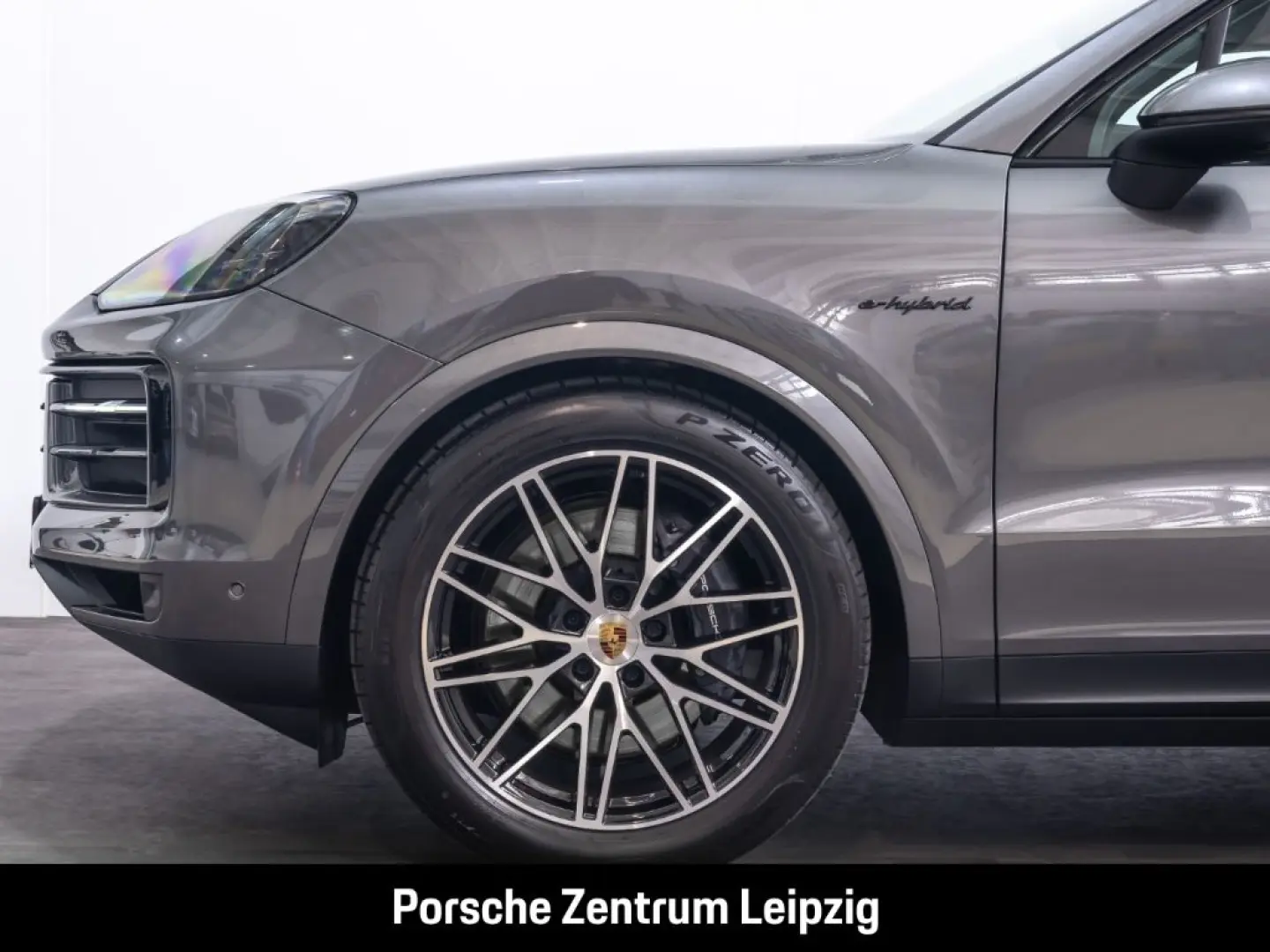 Cayenne E-Hybrid Sportabgas HeadUp Massage ACC