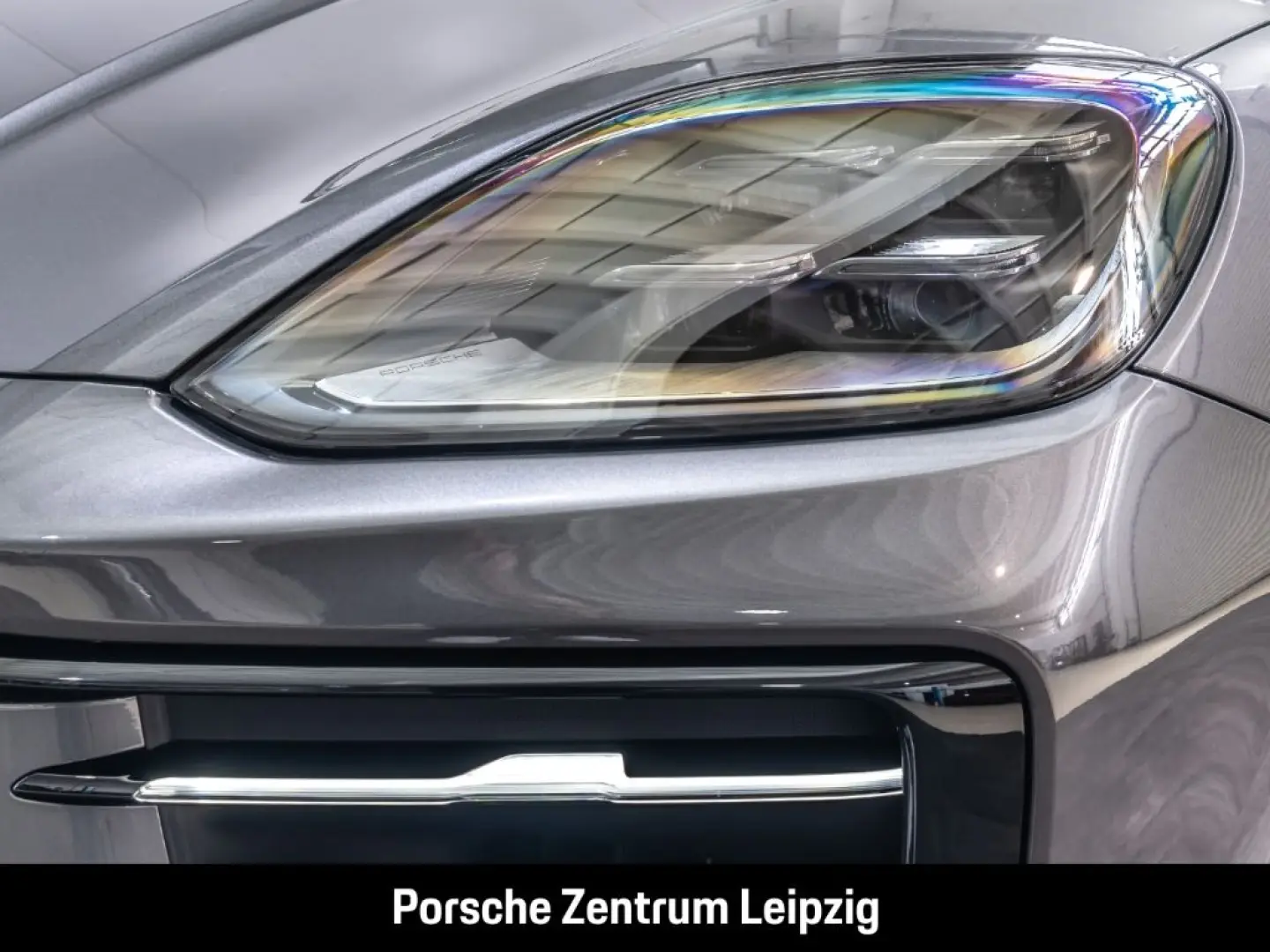 Cayenne E-Hybrid Sportabgas HeadUp Massage ACC