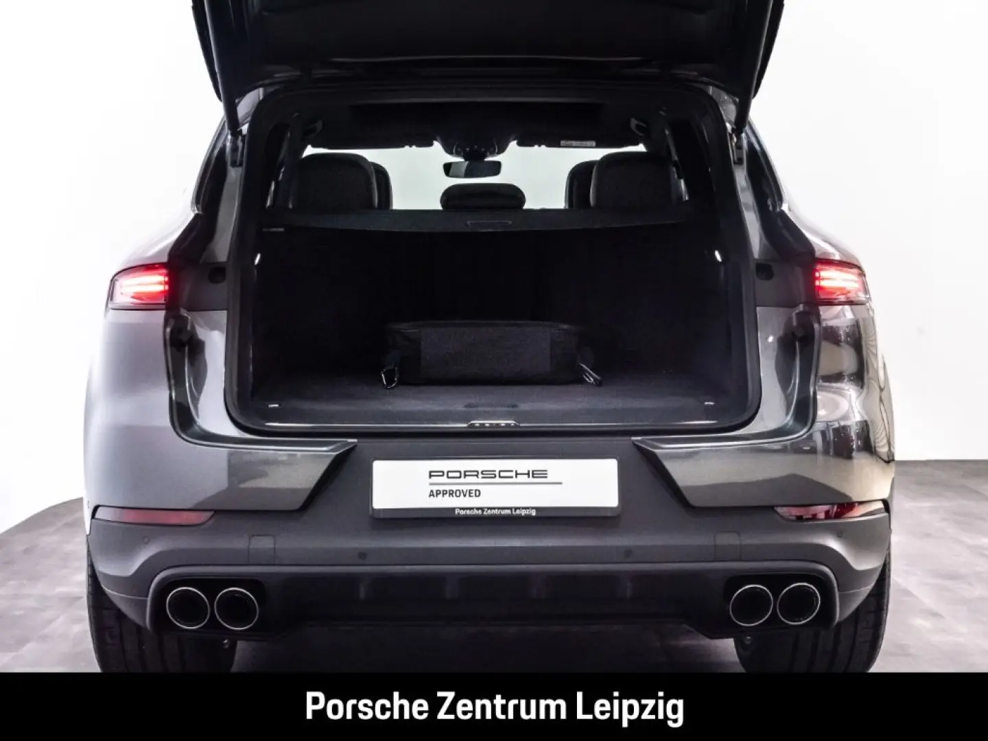 Cayenne E-Hybrid Sportabgas HeadUp Massage ACC