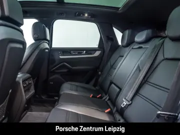 Cayenne E-Hybrid Sportabgas HeadUp Massage ACC