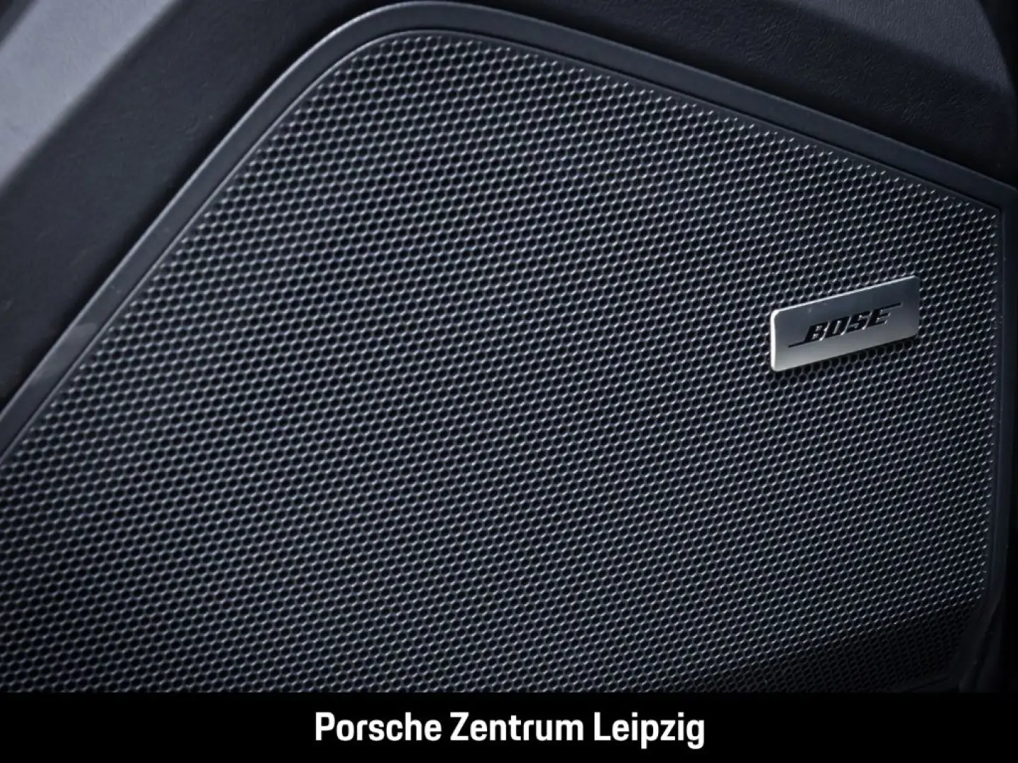Cayenne E-Hybrid Sportabgas HeadUp Massage ACC