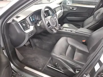 Volvo XC60 D4 Momentum Navi LED Harman-Kardon