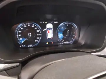 Volvo XC60 D4 Momentum Navi LED Harman-Kardon