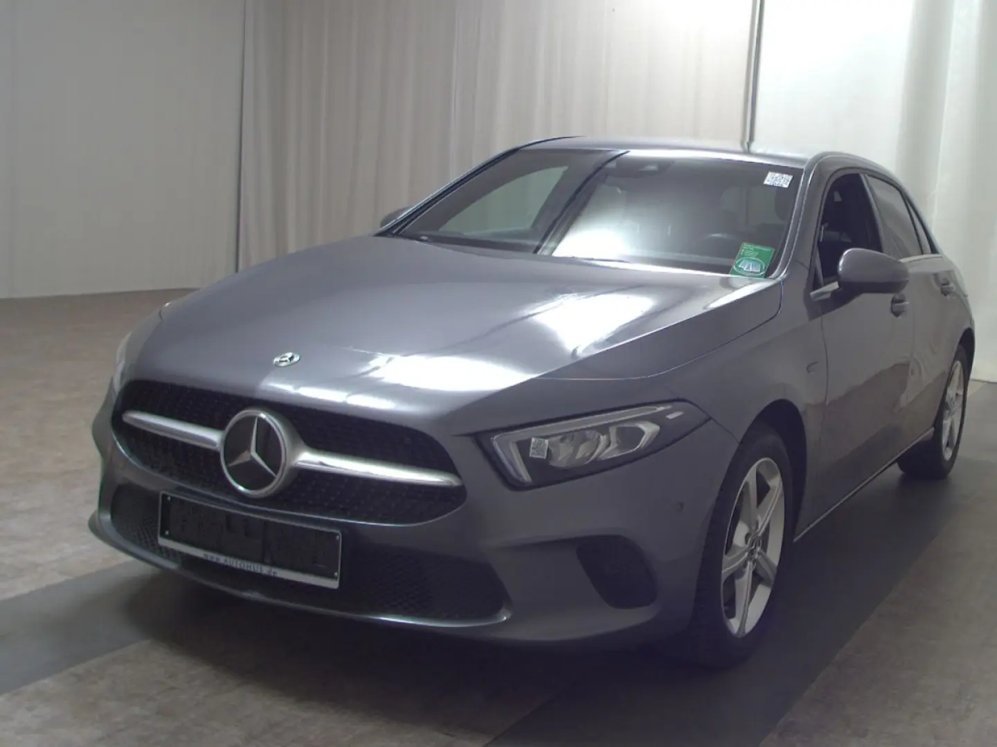 A 250 e ACC Navi LED vc KeyLess MBUX RFK SpurH