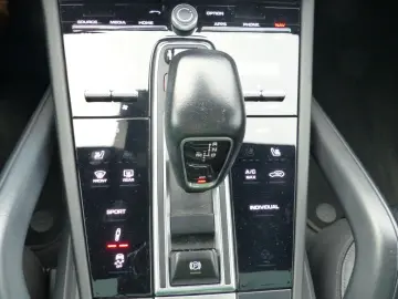 Cayenne 3.0 Pano el.AHK 21Zoll PDLS Luftfederung