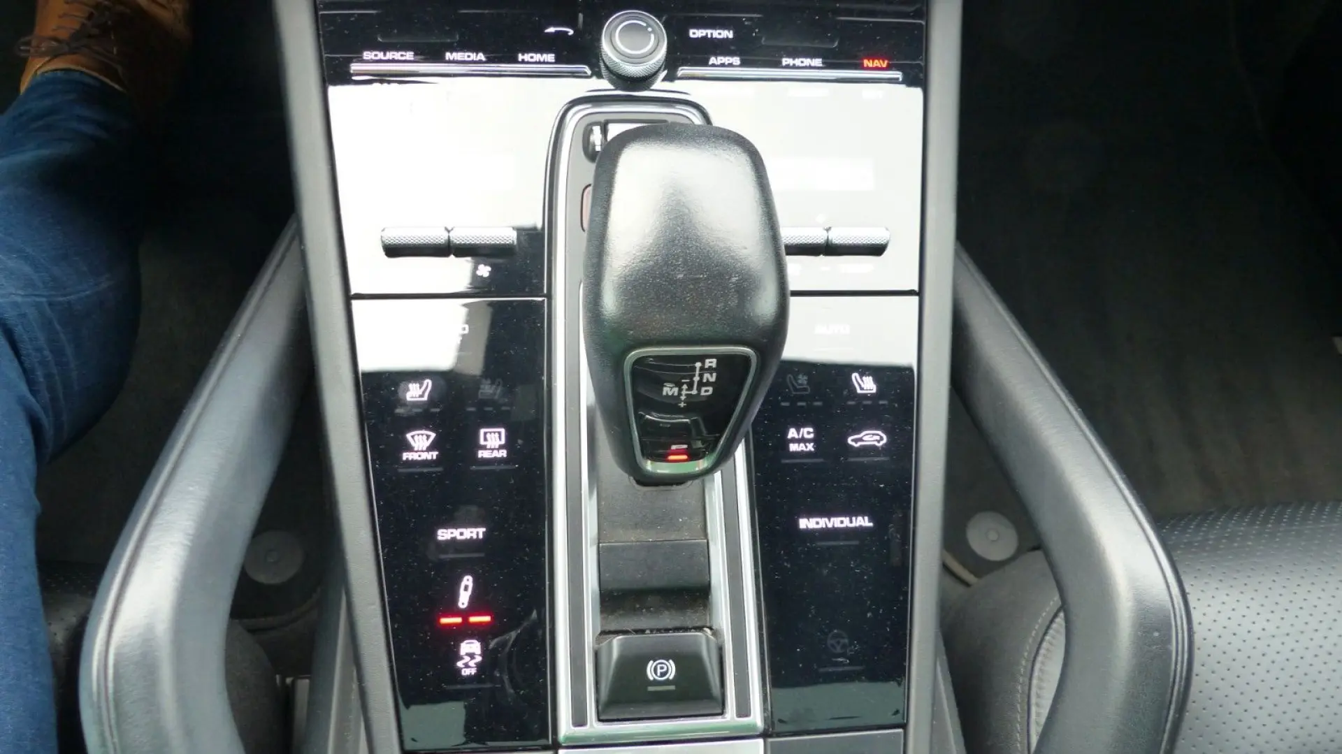 Cayenne 3.0 Pano el.AHK 21Zoll PDLS Luftfederung