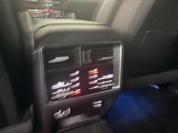 Cayenne S-MEGA AUSSTATTUNG- InnoDriv