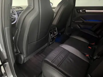 Cayenne S-MEGA AUSSTATTUNG- InnoDriv