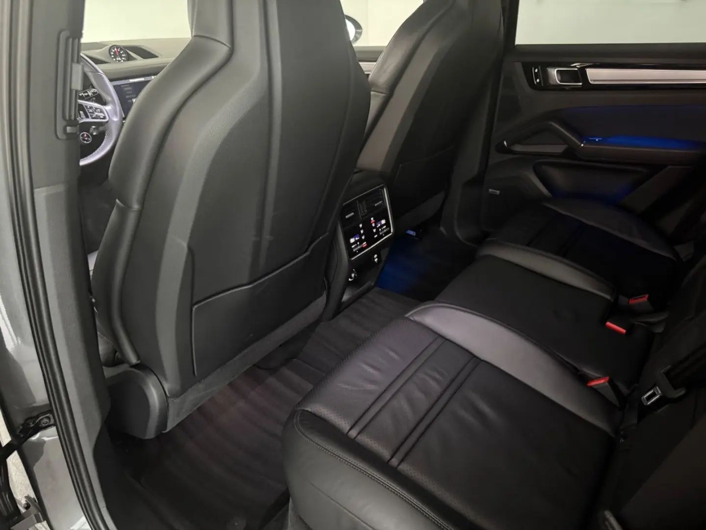 Cayenne S-MEGA AUSSTATTUNG- InnoDriv