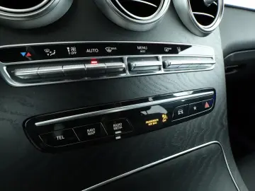 GLC 300 e 4M *LED*PDC*Kamera*Night*Burmester*DAB