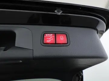 GLC 300 e 4M *LED*PDC*Kamera*Night*Burmester*DAB