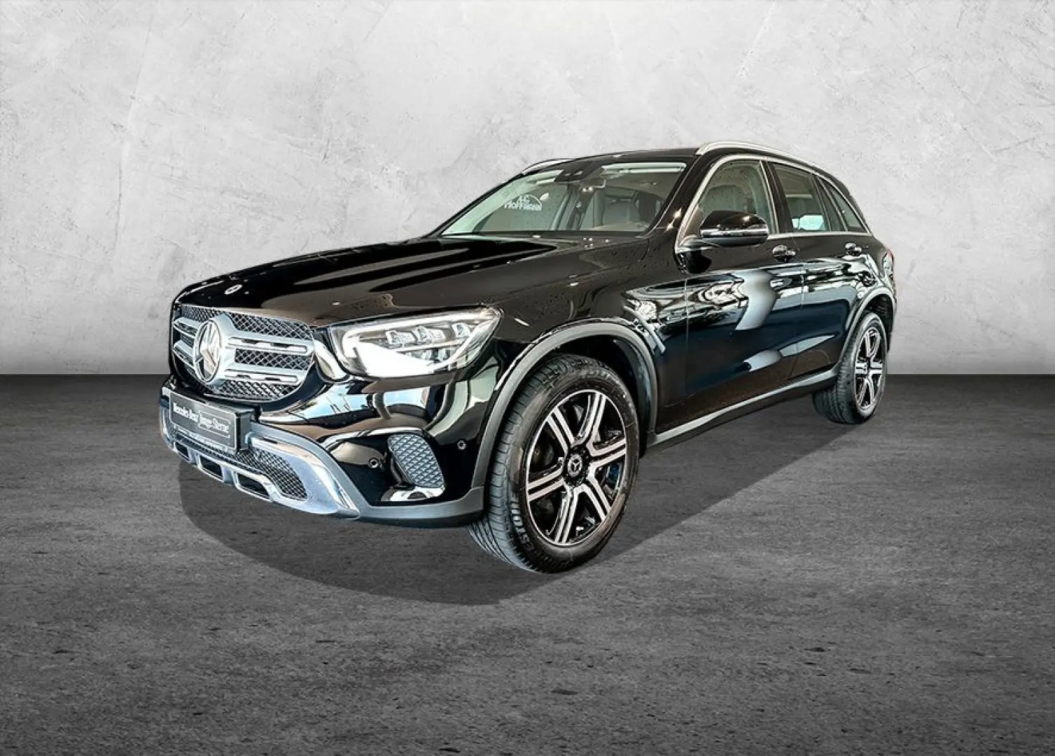 GLC 300 e 4M CHROM+LED+PANO+MBUX+THERMATIC