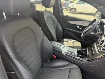 GLC 300 e 4MATIC Coupé Aut. AMG LED dig.Display