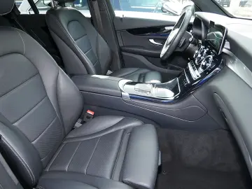 GLC 300 de 4MATIC Coupé+LED+KAMERA+PDC+EASY-PACK