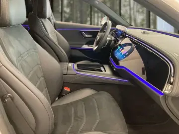 E 220 d AMG-Line+DISTRO+KEYLESS+MBUX Superscreen