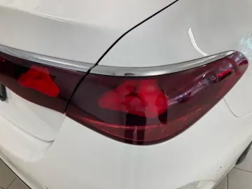 E 220 d AMG-Line+DISTRO+KEYLESS+MBUX Superscreen