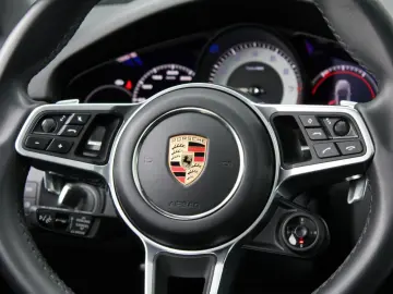 Cayenne Coupé 3.0 E-Hybrid  - Panorama - Chrono