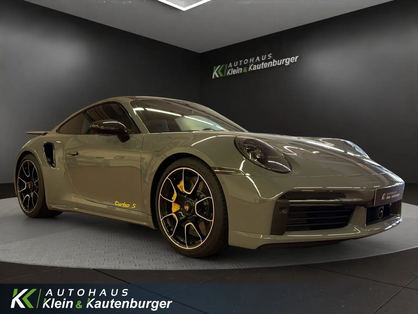 911 TURBO S +CARBON+LIFT+BURMESTER +CHRONO+ABGAS