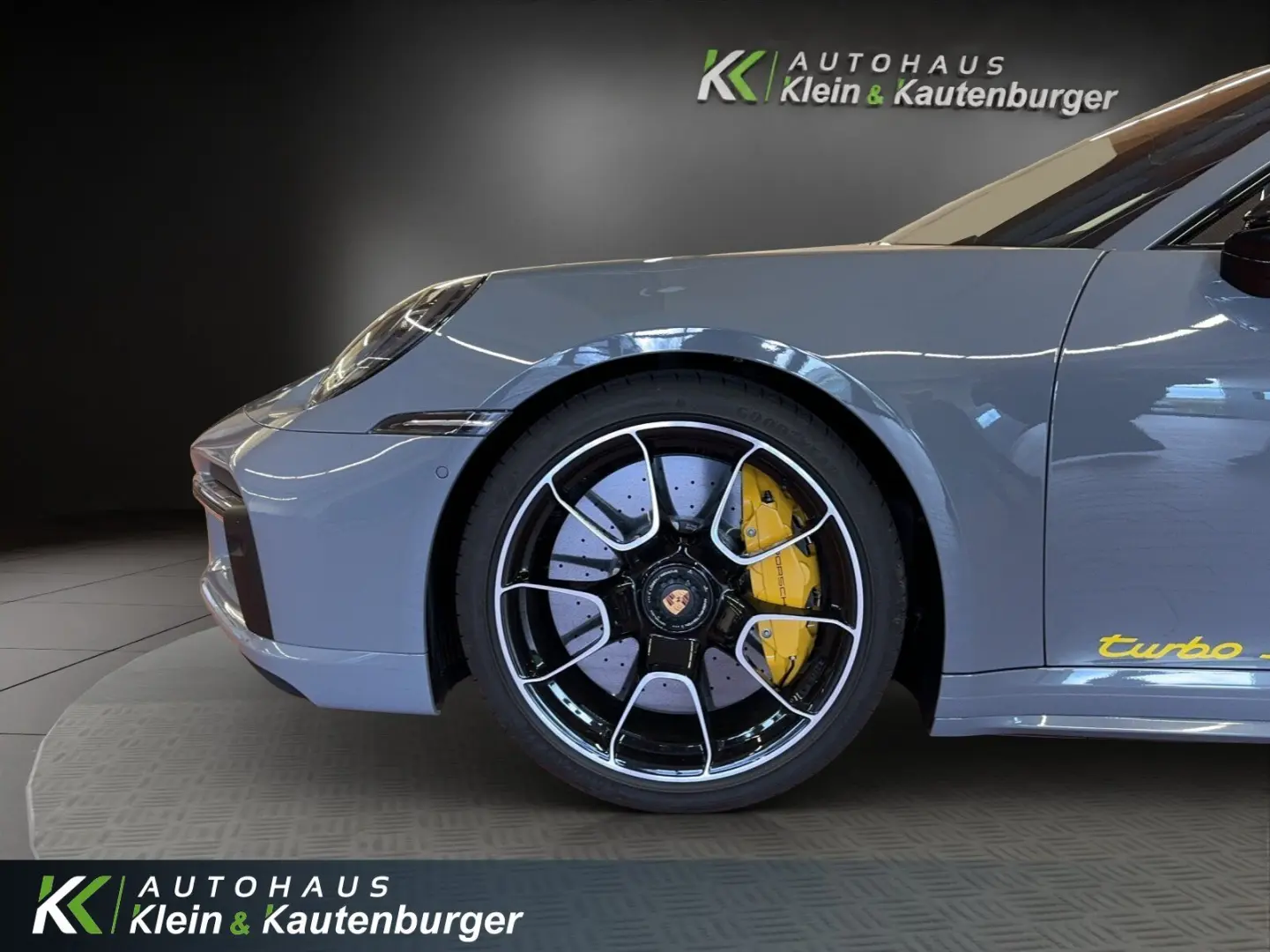 911 TURBO S +CARBON+LIFT+BURMESTER +CHRONO+ABGAS