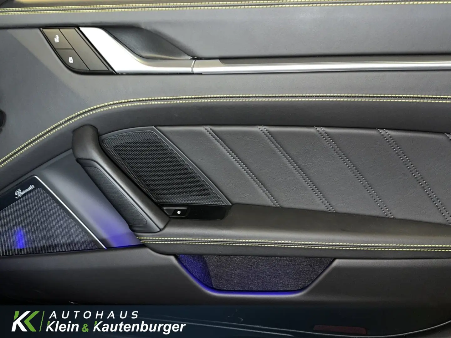 911 TURBO S +CARBON+LIFT+BURMESTER +CHRONO+ABGAS