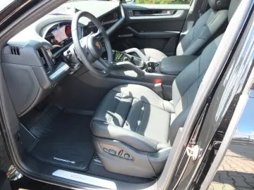 Porsche Cayenne Coupe VOLL