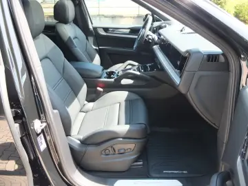 Porsche Cayenne Coupe VOLL