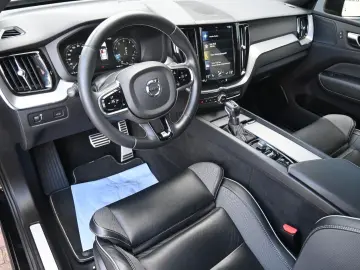 XC60 T4 Autom. R-Design*STDHZG*H&K*BLIS
