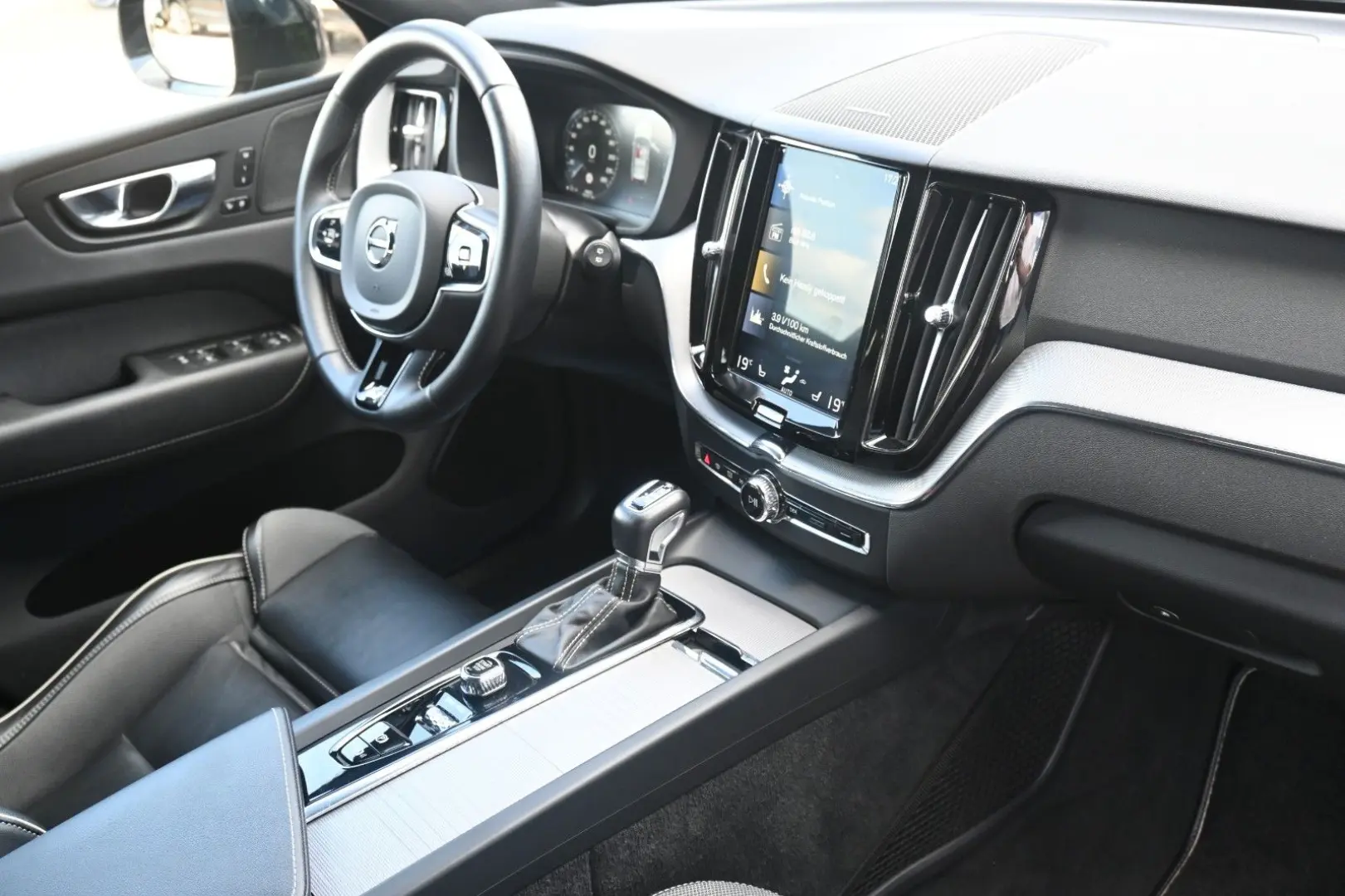 XC60 T4 Autom. R-Design*STDHZG*H&K*BLIS