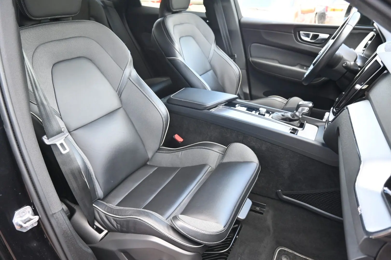 XC60 T4 Autom. R-Design*STDHZG*H&K*BLIS