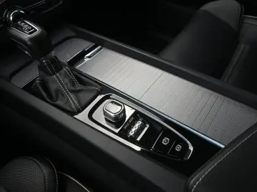 XC60 T4 Autom. R-Design*STDHZG*H&K*BLIS