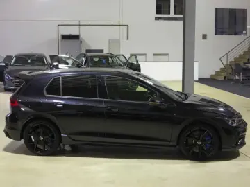 Golf VIII R 2.0 TSI OPF 4Mot DSG7 Leder eSAD Nav