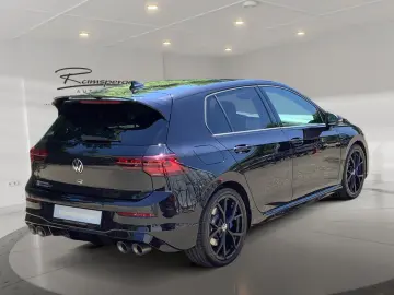 Golf VIII 2.0 TSI DSG R 4M. ACC R-Performance