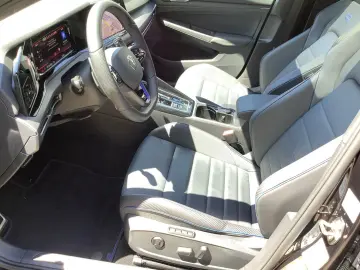 Golf VIII 2.0 TSI DSG R 4M. ACC R-Performance