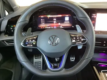 Golf VIII 2.0 TSI DSG R 4M. ACC R-Performance