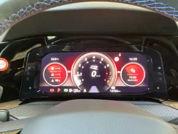 Golf VIII 2.0 TSI DSG R 4M. ACC R-Performance