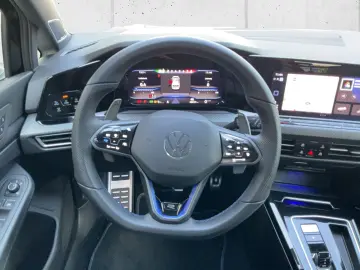 Golf R VIII Performance 4Motion 2.0 TSI HUD Pano