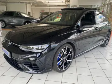 Golf VIII Lim. R 4Motion Leder Pano Black Sty