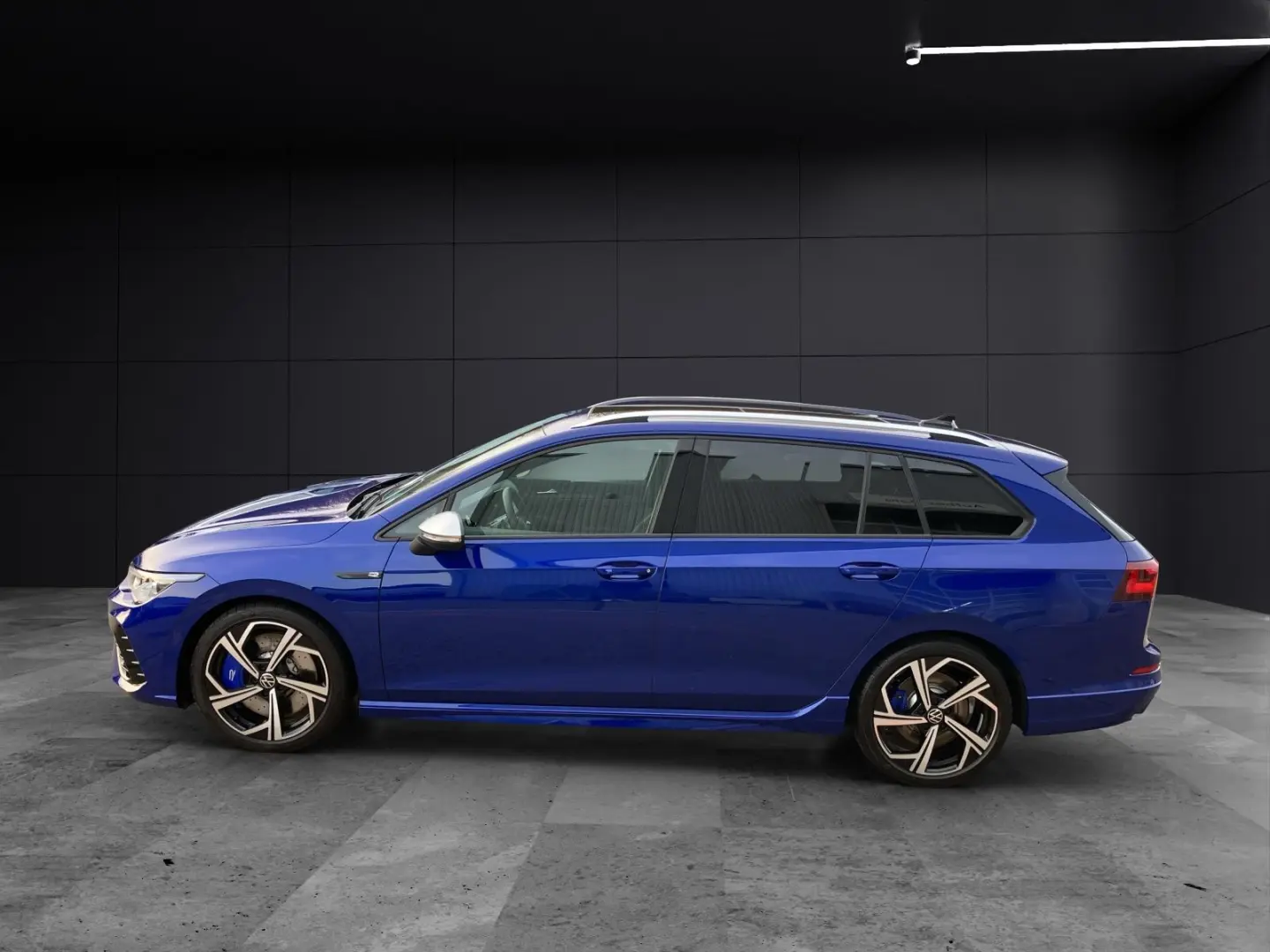 Golf VIII Variant R DSG MATRIX ACC HuD AID PANO 